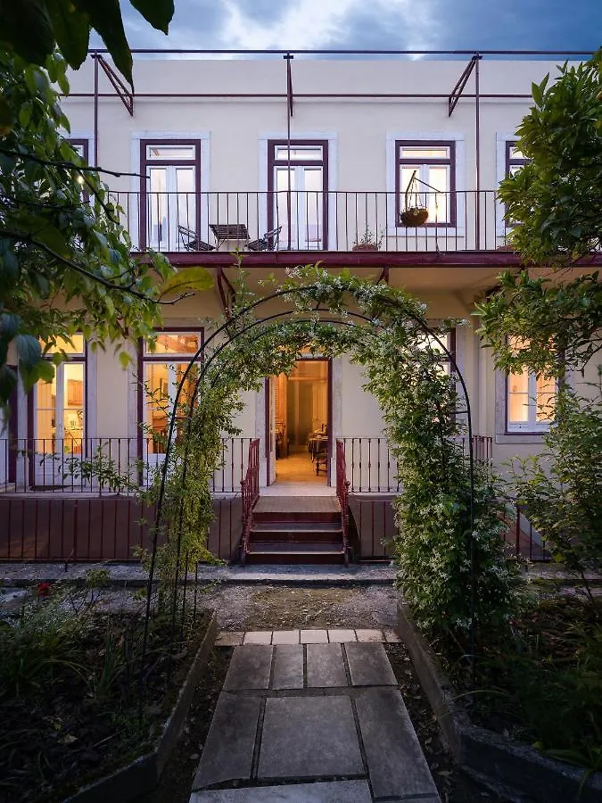 リスボン Oジャルディン ダ テッサ Bed & Breakfast